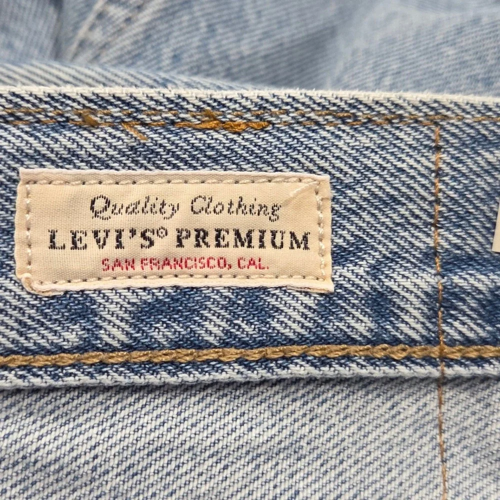 Levis 568 Cargo Jeans Men 32x32 Light Wash Blue Denim Loose Straight Utility NEW